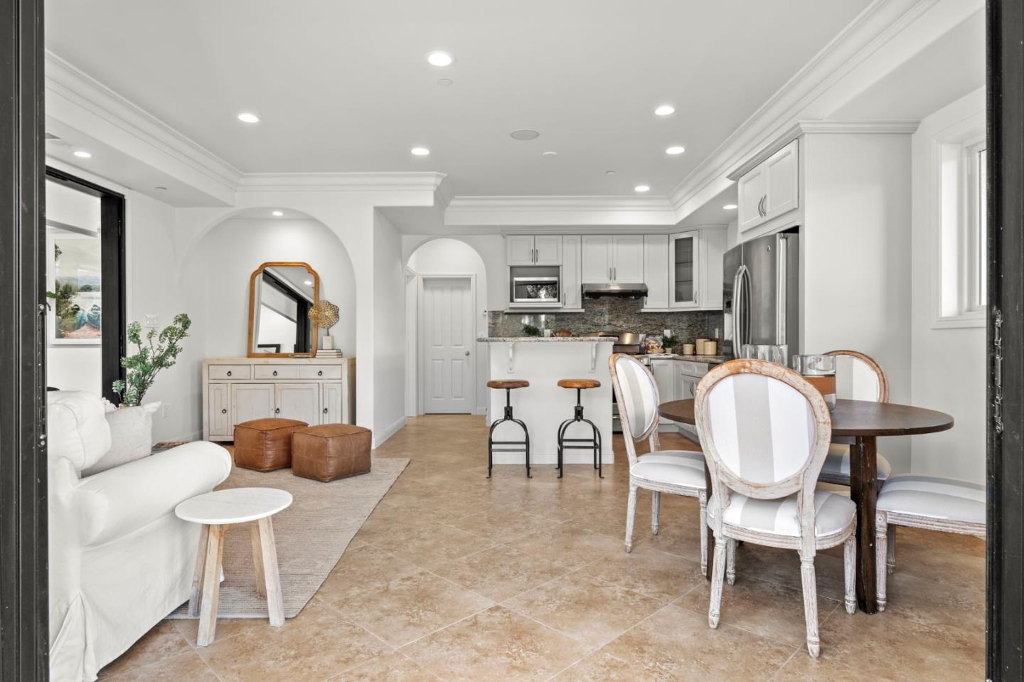 Detail Gallery Image 133 of 191 For 760 Chateau Dr, Hillsborough,  CA 94010 - 6 Beds | 8 Baths