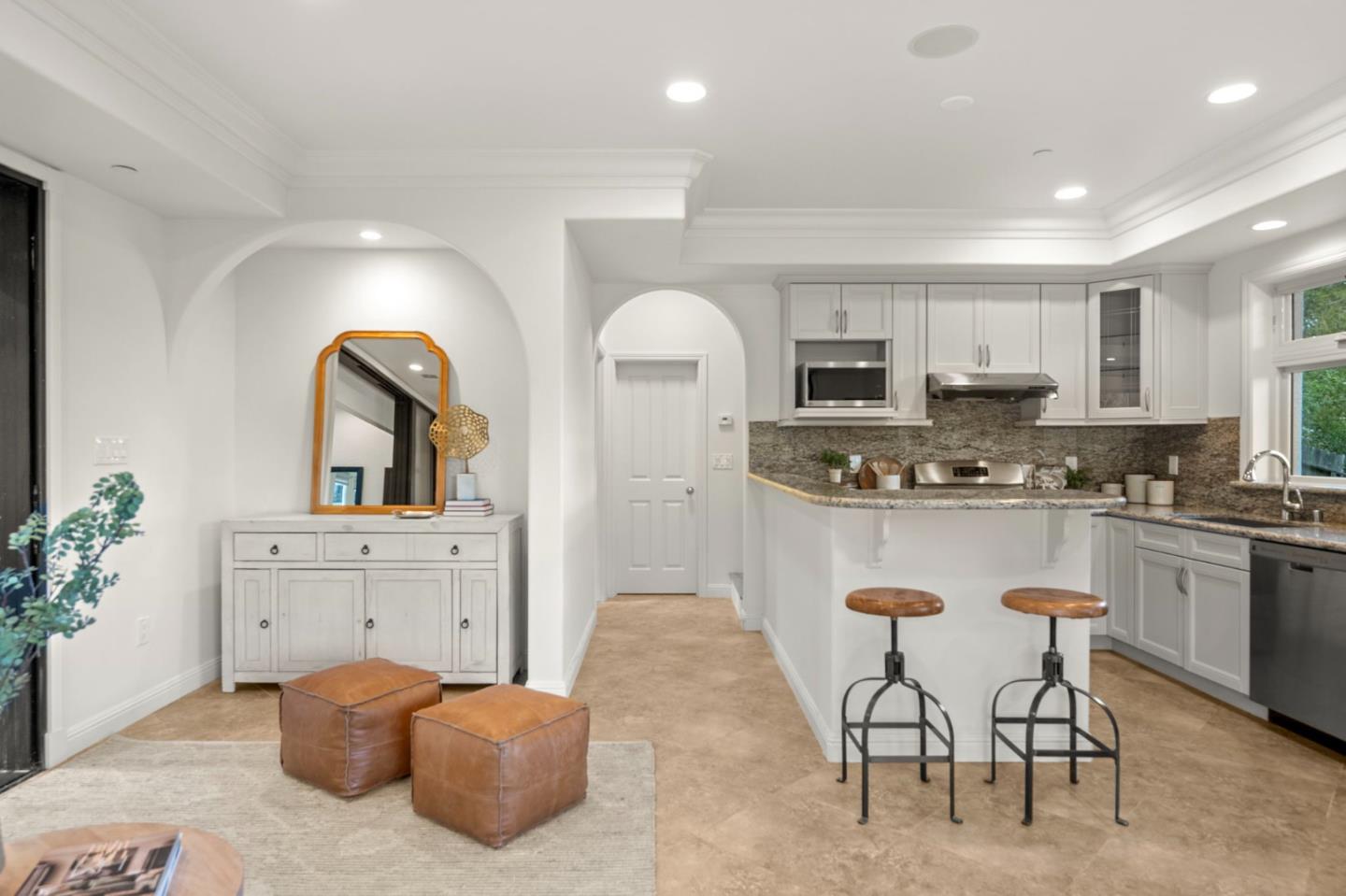 Detail Gallery Image 141 of 191 For 760 Chateau Dr, Hillsborough,  CA 94010 - 6 Beds | 8 Baths
