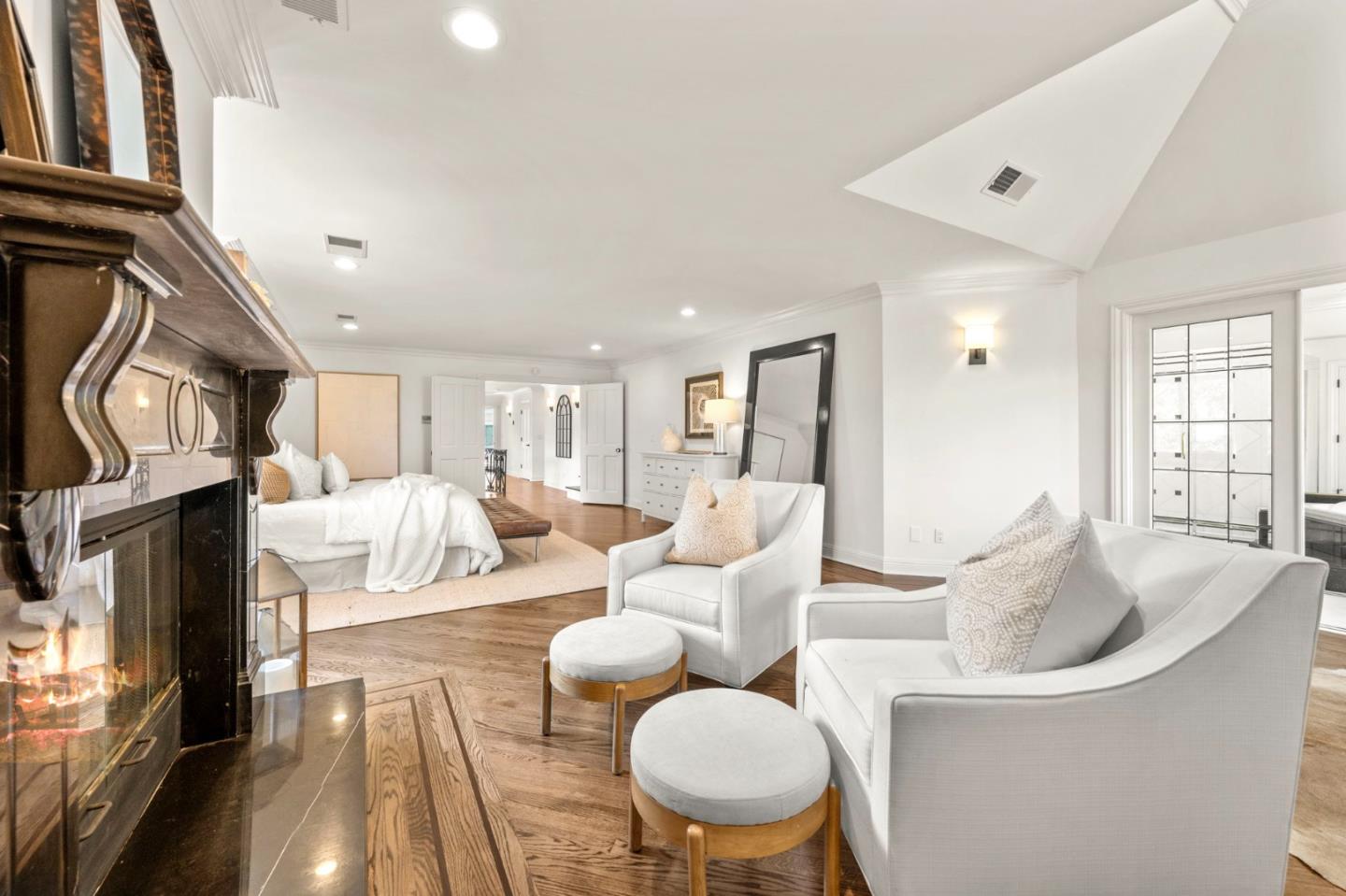 Detail Gallery Image 71 of 191 For 760 Chateau Dr, Hillsborough,  CA 94010 - 6 Beds | 8 Baths