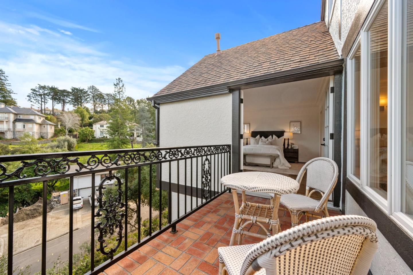 Detail Gallery Image 77 of 191 For 760 Chateau Dr, Hillsborough,  CA 94010 - 6 Beds | 8 Baths