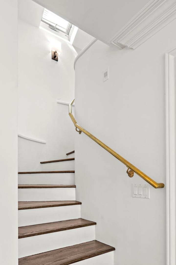 Detail Gallery Image 96 of 191 For 760 Chateau Dr, Hillsborough,  CA 94010 - 6 Beds | 8 Baths