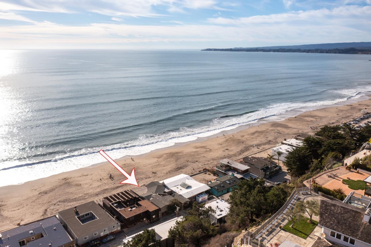 Detail Gallery Image 2 of 52 For 545 Beach Dr, Aptos,  CA 95003 - 5 Beds | 4/1 Baths