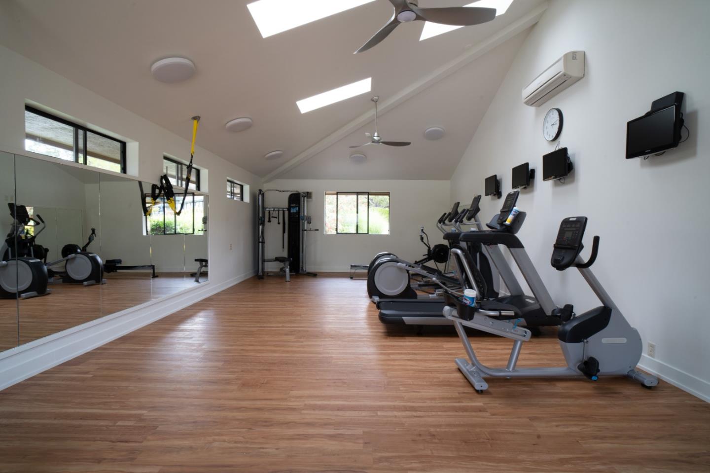 Detail Gallery Image 29 of 35 For 143 Del Mesa Carmel, Carmel,  CA 93923 - 2 Beds | 2 Baths