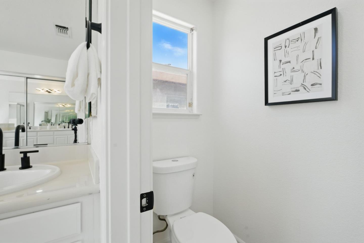 Detail Gallery Image 15 of 55 For 1145 Arabelle Way, San Jose,  CA 95132 - 4 Beds | 2/1 Baths