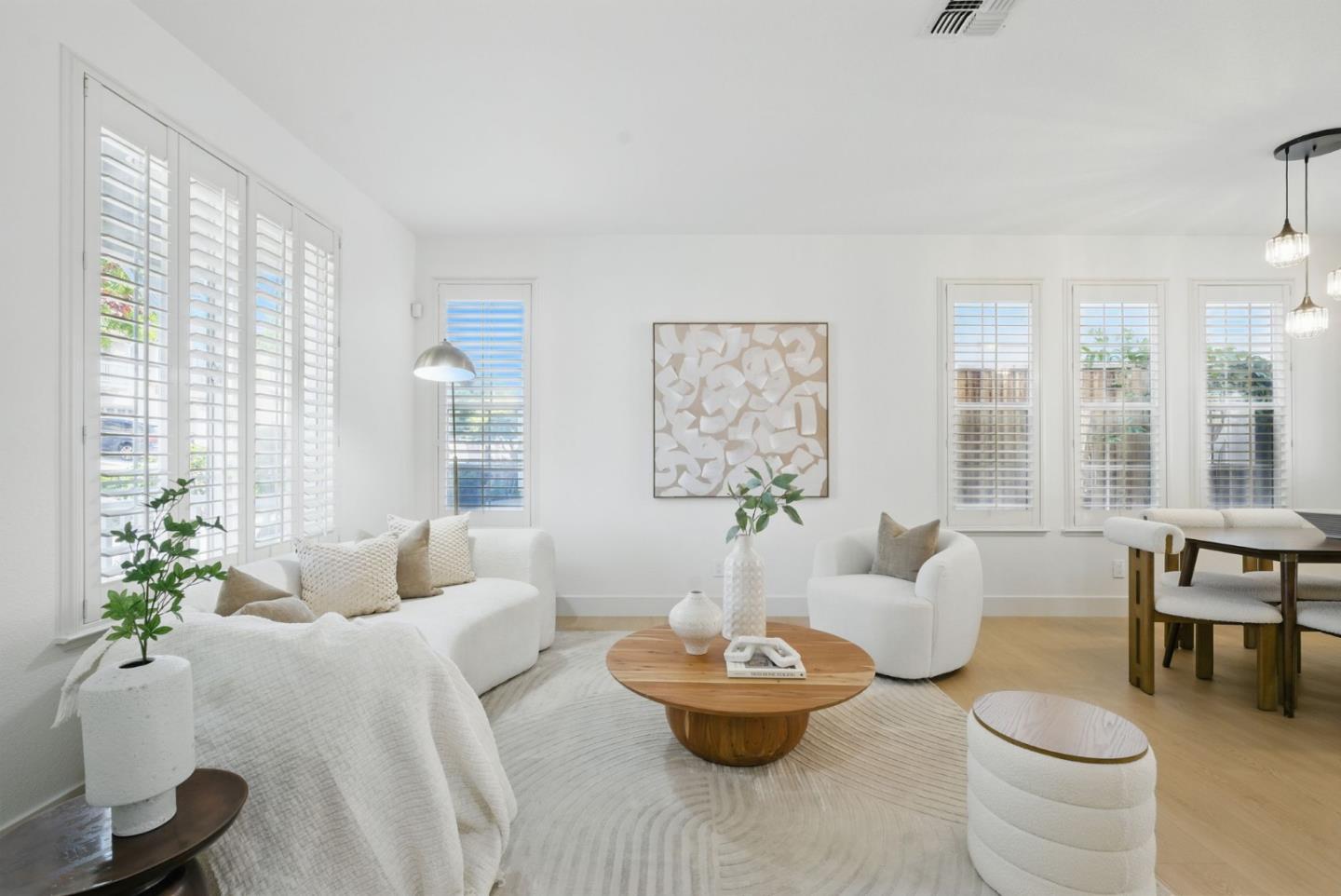 Detail Gallery Image 3 of 55 For 1145 Arabelle Way, San Jose,  CA 95132 - 4 Beds | 2/1 Baths