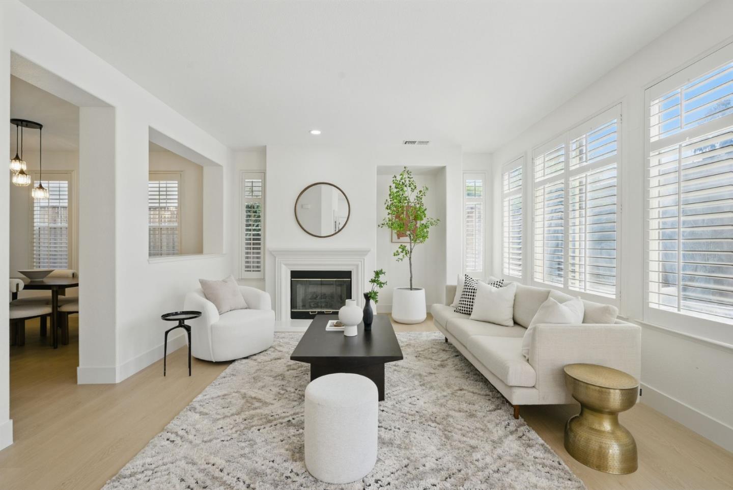 Detail Gallery Image 6 of 55 For 1145 Arabelle Way, San Jose,  CA 95132 - 4 Beds | 2/1 Baths