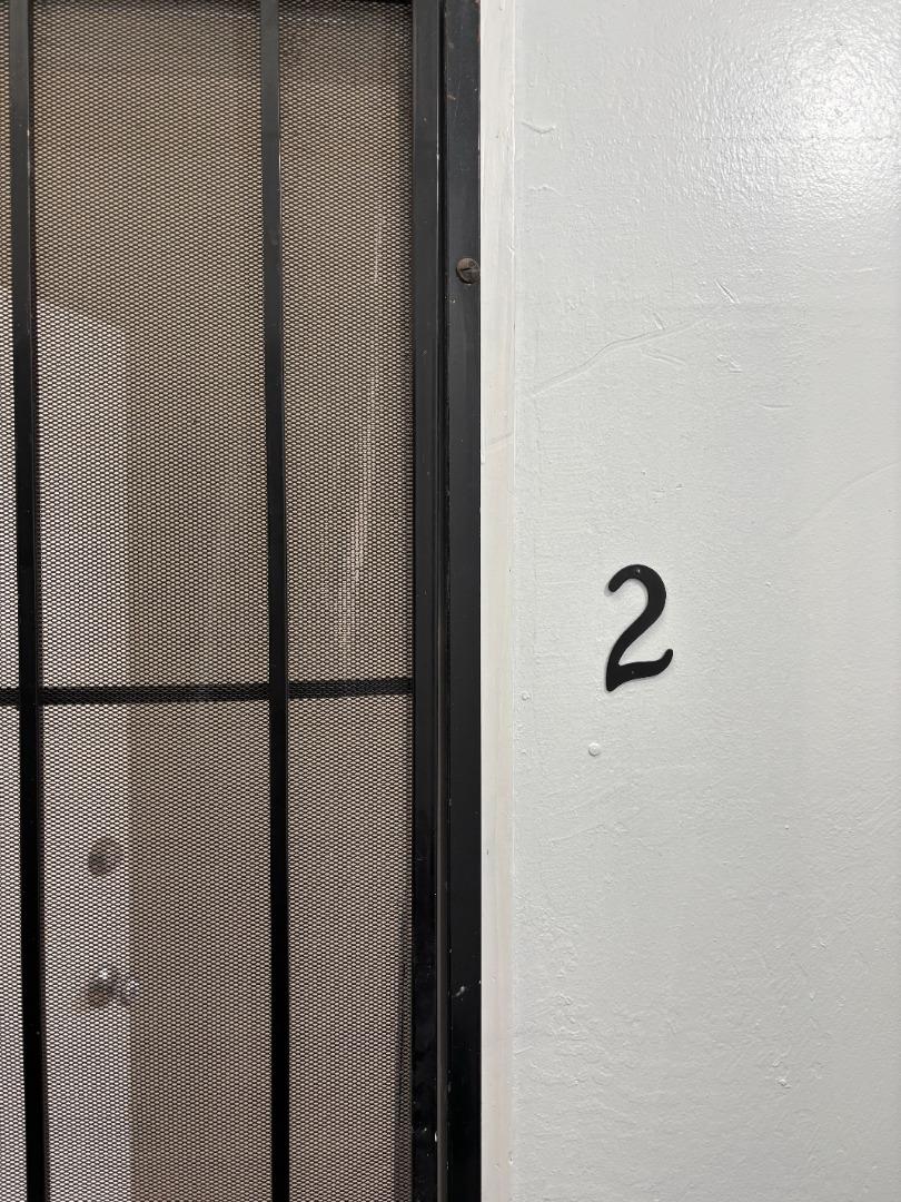 Detail Gallery Image 2 of 10 For 3044 Market St #2,  Emeryville,  CA 94608 - 1 Beds | 1 Baths