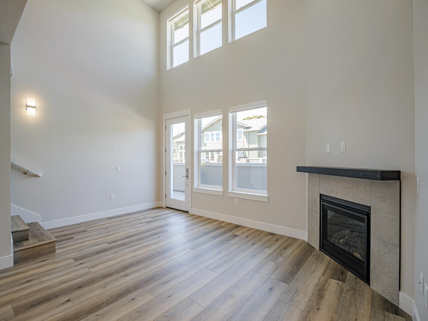 Detail Gallery Image 3 of 31 For 116 Aptos Village Way #3,  Aptos,  CA 95003 - 2 Beds | 2 Baths