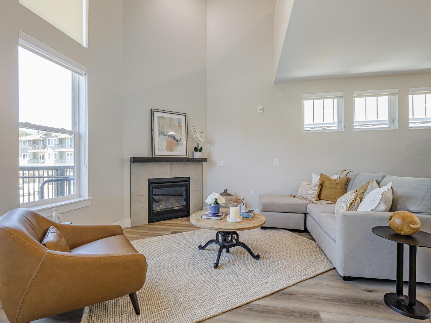 Detail Gallery Image 4 of 31 For 116 Aptos Village Way #3,  Aptos,  CA 95003 - 2 Beds | 2 Baths