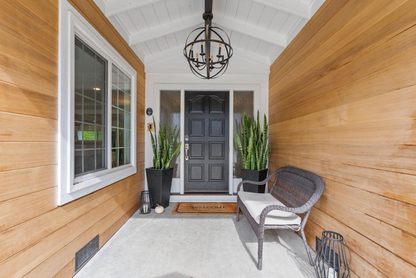 Detail Gallery Image 13 of 96 For 105 Rays Cir, Hollister,  CA 95023 - 4 Beds | 2/1 Baths