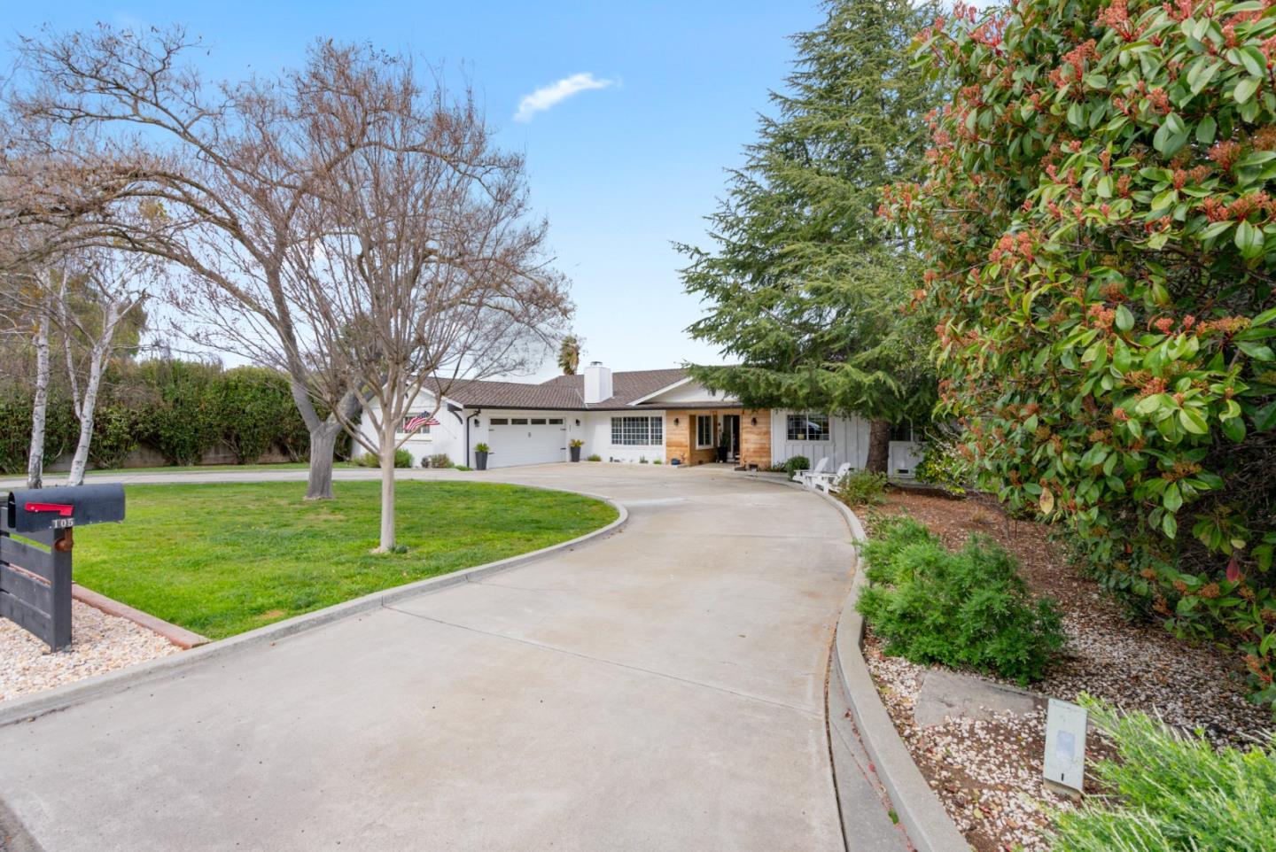 Detail Gallery Image 3 of 96 For 105 Rays Cir, Hollister,  CA 95023 - 4 Beds | 2/1 Baths