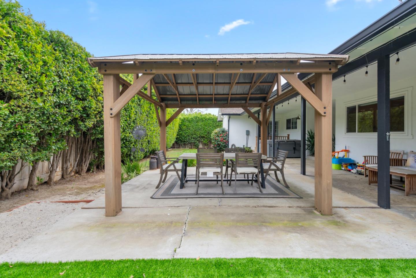 Detail Gallery Image 64 of 96 For 105 Rays Cir, Hollister,  CA 95023 - 4 Beds | 2/1 Baths