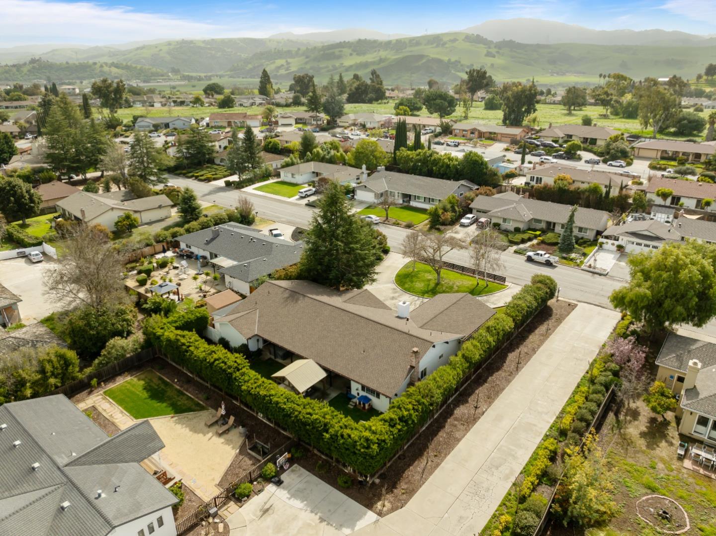 Detail Gallery Image 83 of 96 For 105 Rays Cir, Hollister,  CA 95023 - 4 Beds | 2/1 Baths
