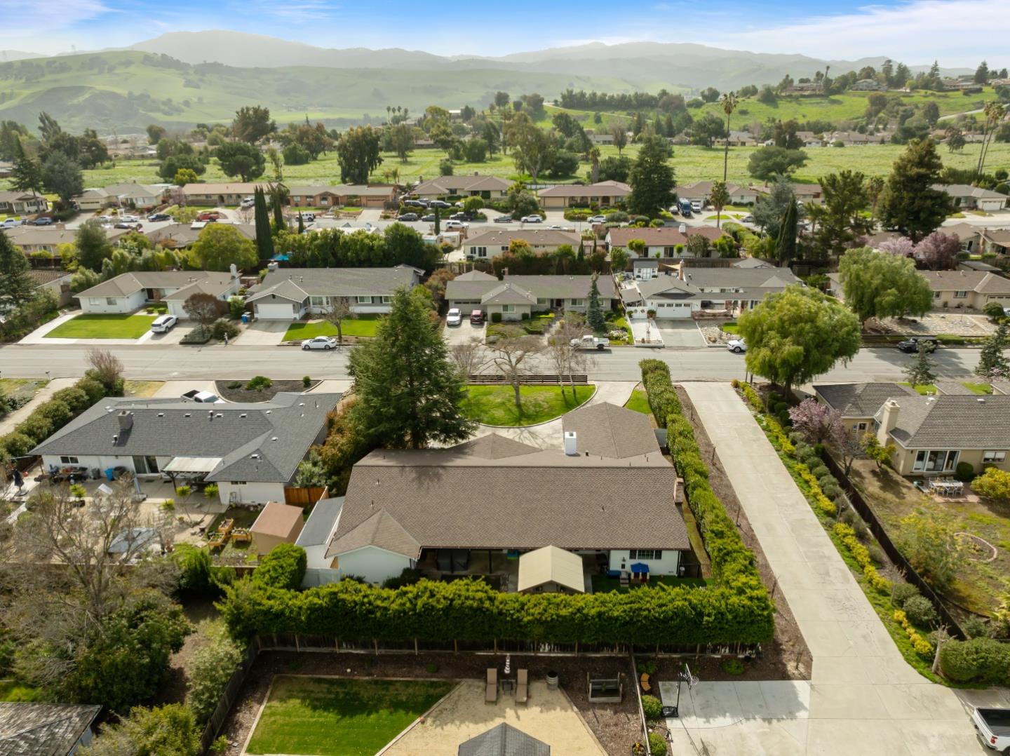Detail Gallery Image 85 of 96 For 105 Rays Cir, Hollister,  CA 95023 - 4 Beds | 2/1 Baths