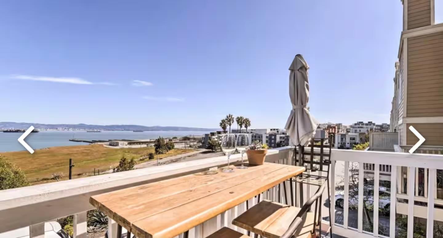 Detail Gallery Image 4 of 10 For 161 Cleo Rand Ln, San Francisco,  CA 94124 - 2 Beds | 1/1 Baths