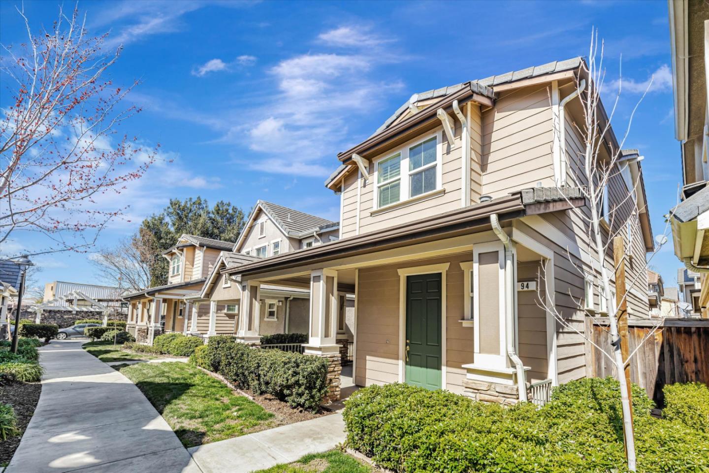 Detail Gallery Image 3 of 43 For 94 Pelican St, Brentwood,  CA 94513 - 3 Beds | 2/1 Baths