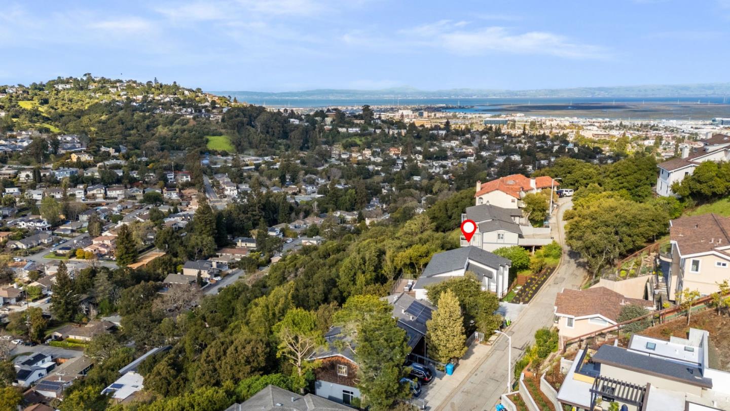 Detail Gallery Image 57 of 58 For 142 Coronado Ave, San Carlos,  CA 94070 - 6 Beds | 5/2 Baths