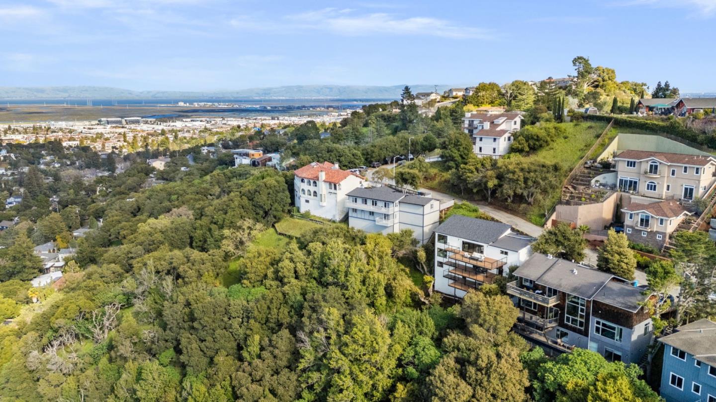 Detail Gallery Image 58 of 58 For 142 Coronado Ave, San Carlos,  CA 94070 - 6 Beds | 5/2 Baths