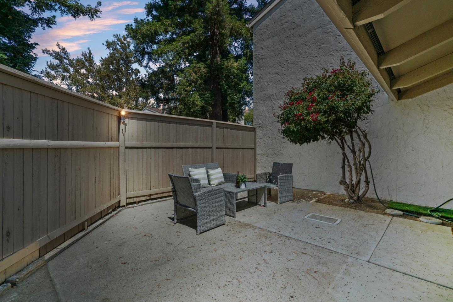 Detail Gallery Image 2 of 23 For 19309 Vineyard Ln, Saratoga,  CA 95070 - 1 Beds | 1 Baths