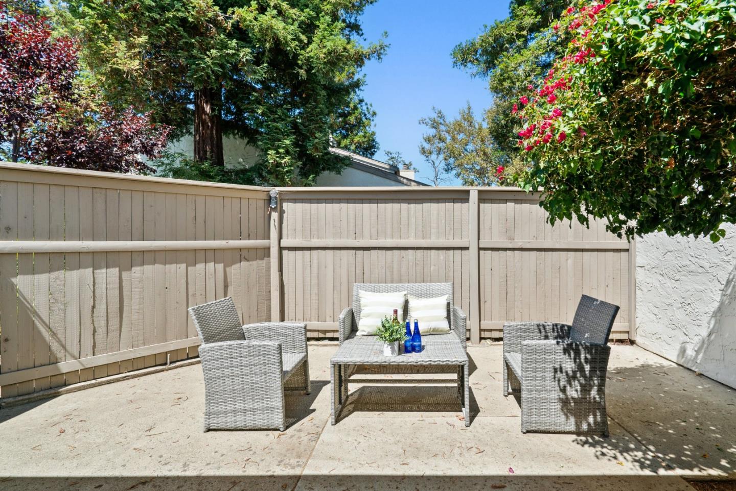 Detail Gallery Image 23 of 23 For 19309 Vineyard Ln, Saratoga,  CA 95070 - 1 Beds | 1 Baths