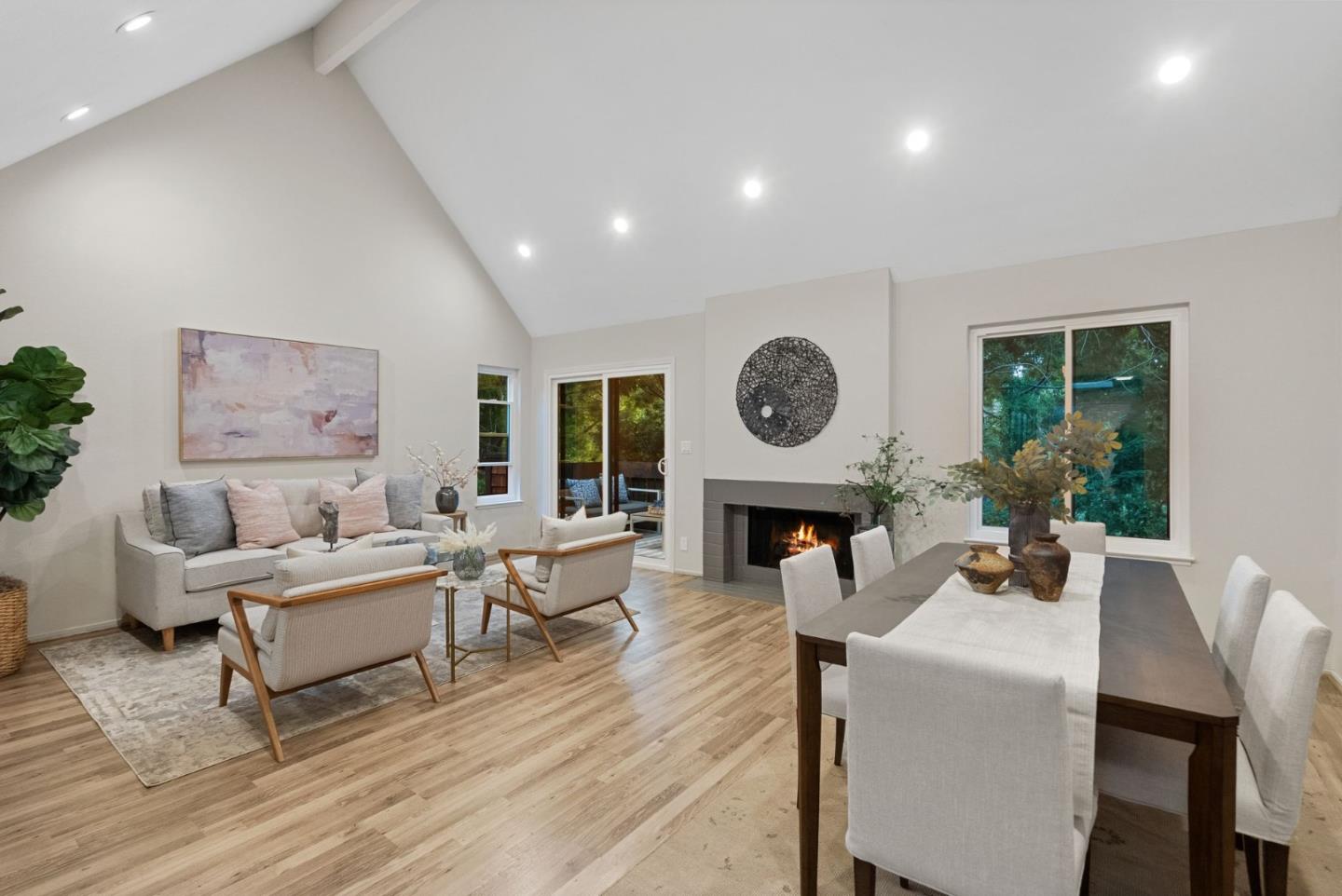Detail Gallery Image 2 of 36 For 537 Thain Way, Palo Alto,  CA 94306 - 3 Beds | 2 Baths