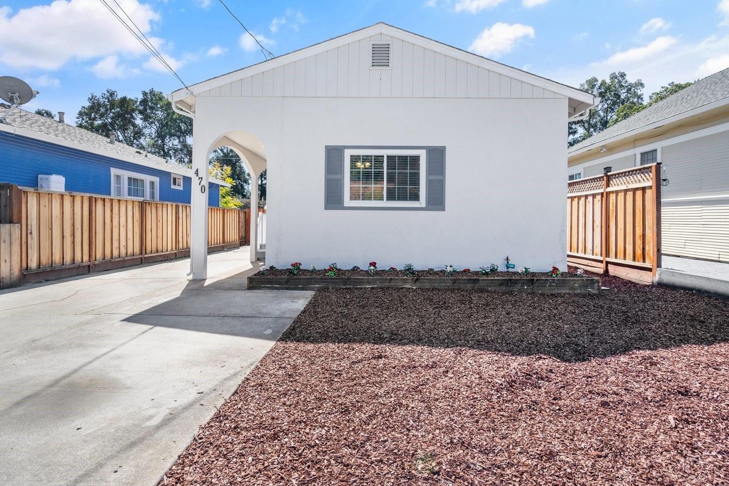 Detail Gallery Image 2 of 36 For 470 Jerome St, San Jose,  CA 95125 - 4 Beds | 2 Baths