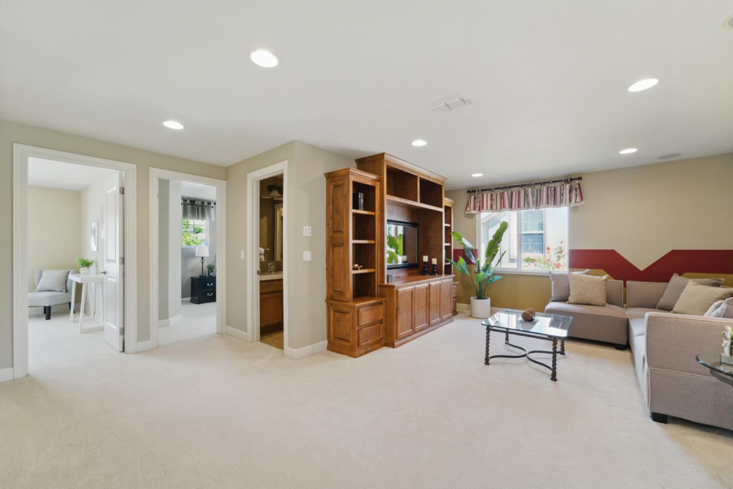Detail Gallery Image 14 of 37 For 1353 Cristal Ct, San Jose,  CA 95127 - 4 Beds | 3 Baths