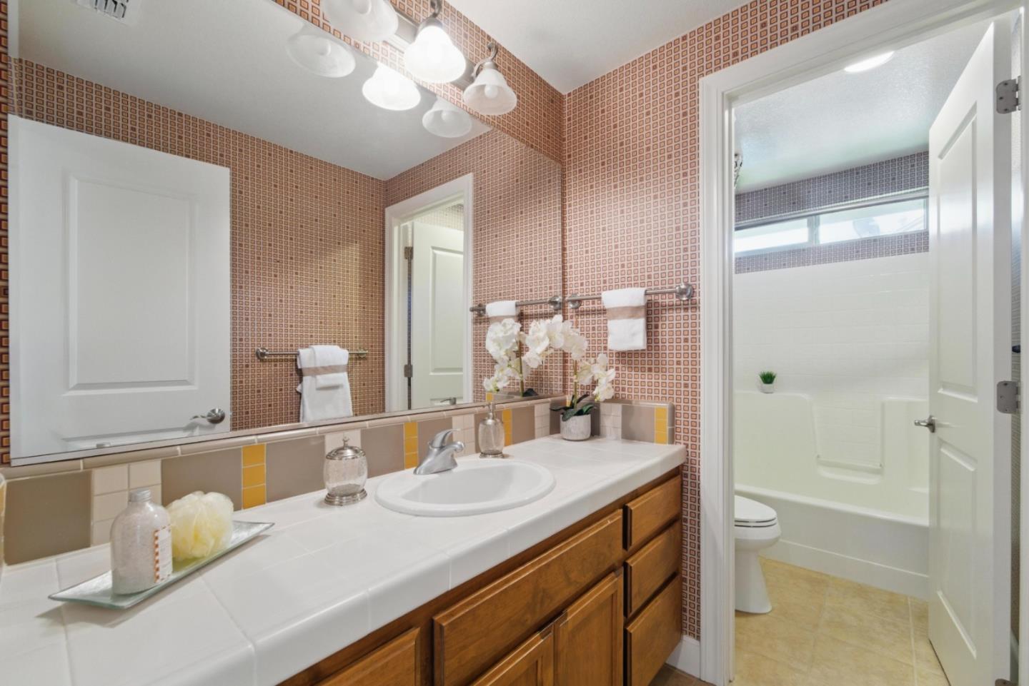 Detail Gallery Image 23 of 37 For 1353 Cristal Ct, San Jose,  CA 95127 - 4 Beds | 3 Baths