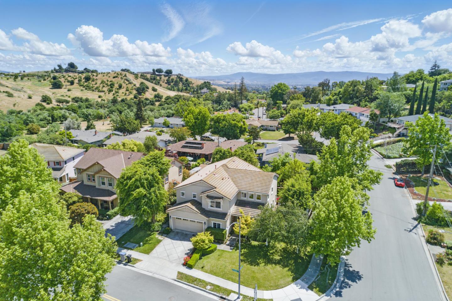 Detail Gallery Image 31 of 37 For 1353 Cristal Ct, San Jose,  CA 95127 - 4 Beds | 3 Baths