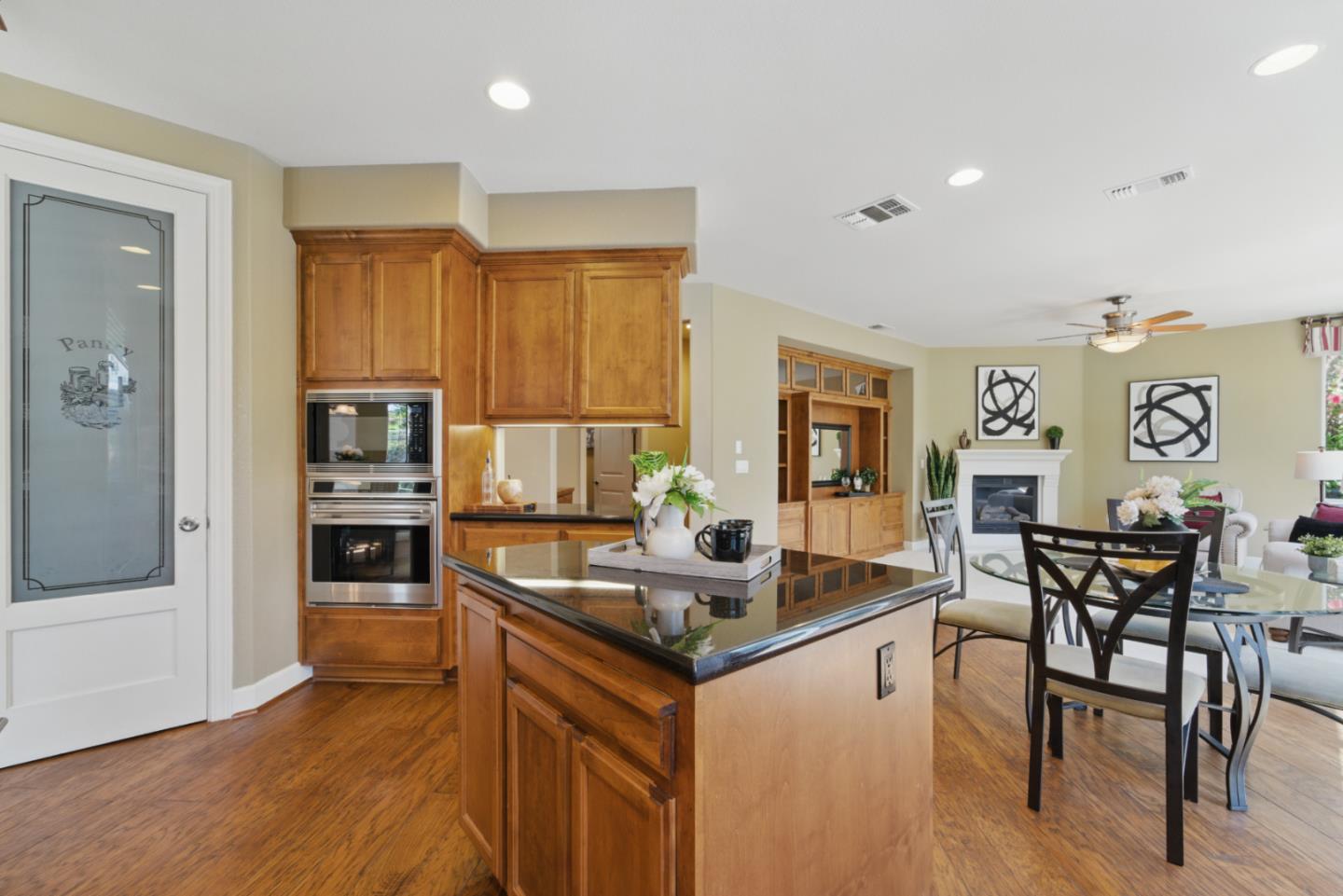 Detail Gallery Image 9 of 37 For 1353 Cristal Ct, San Jose,  CA 95127 - 4 Beds | 3 Baths