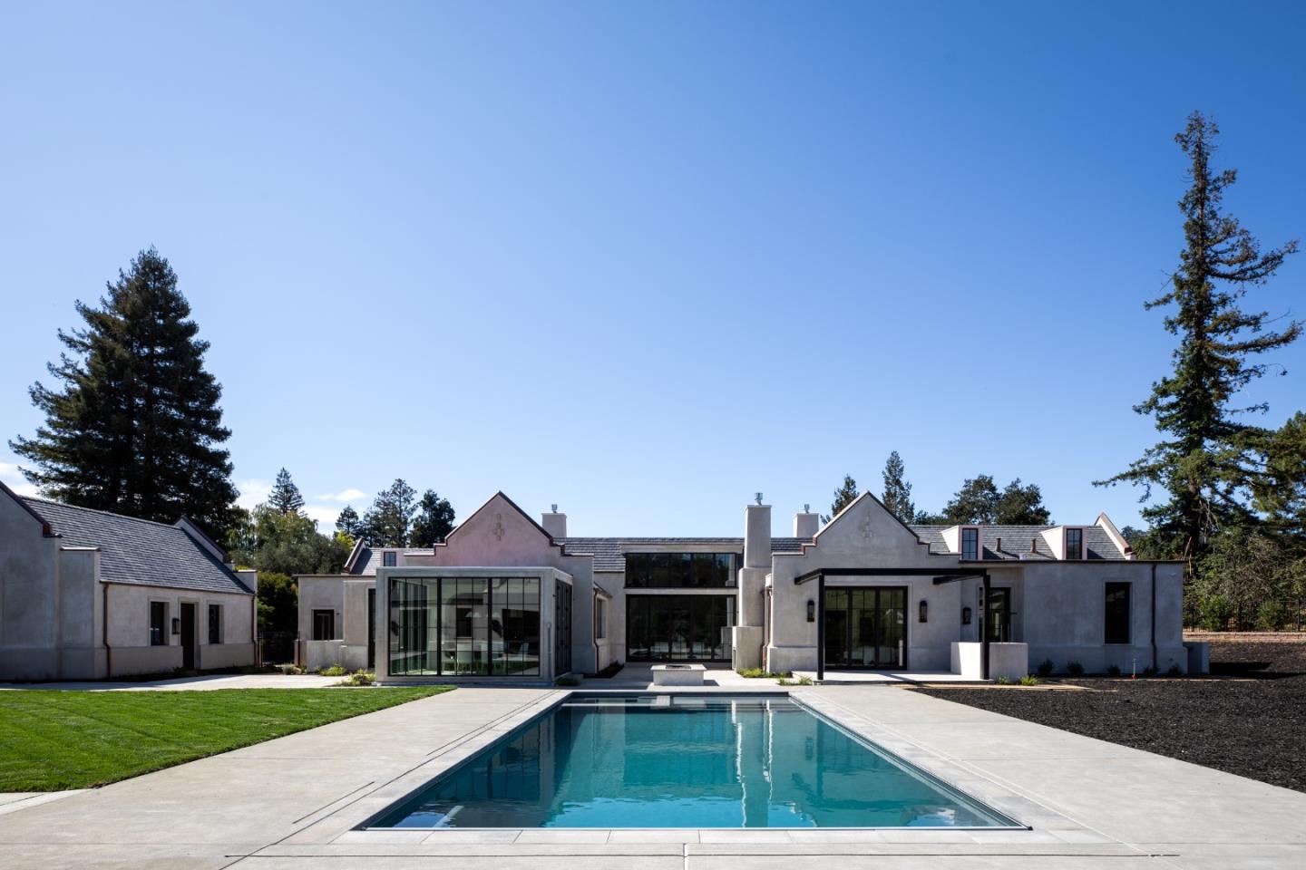 Detail Gallery Image 4 of 5 For 26321 Alexander Pl, Los Altos Hills,  CA 94022 - 6 Beds | 6/2 Baths