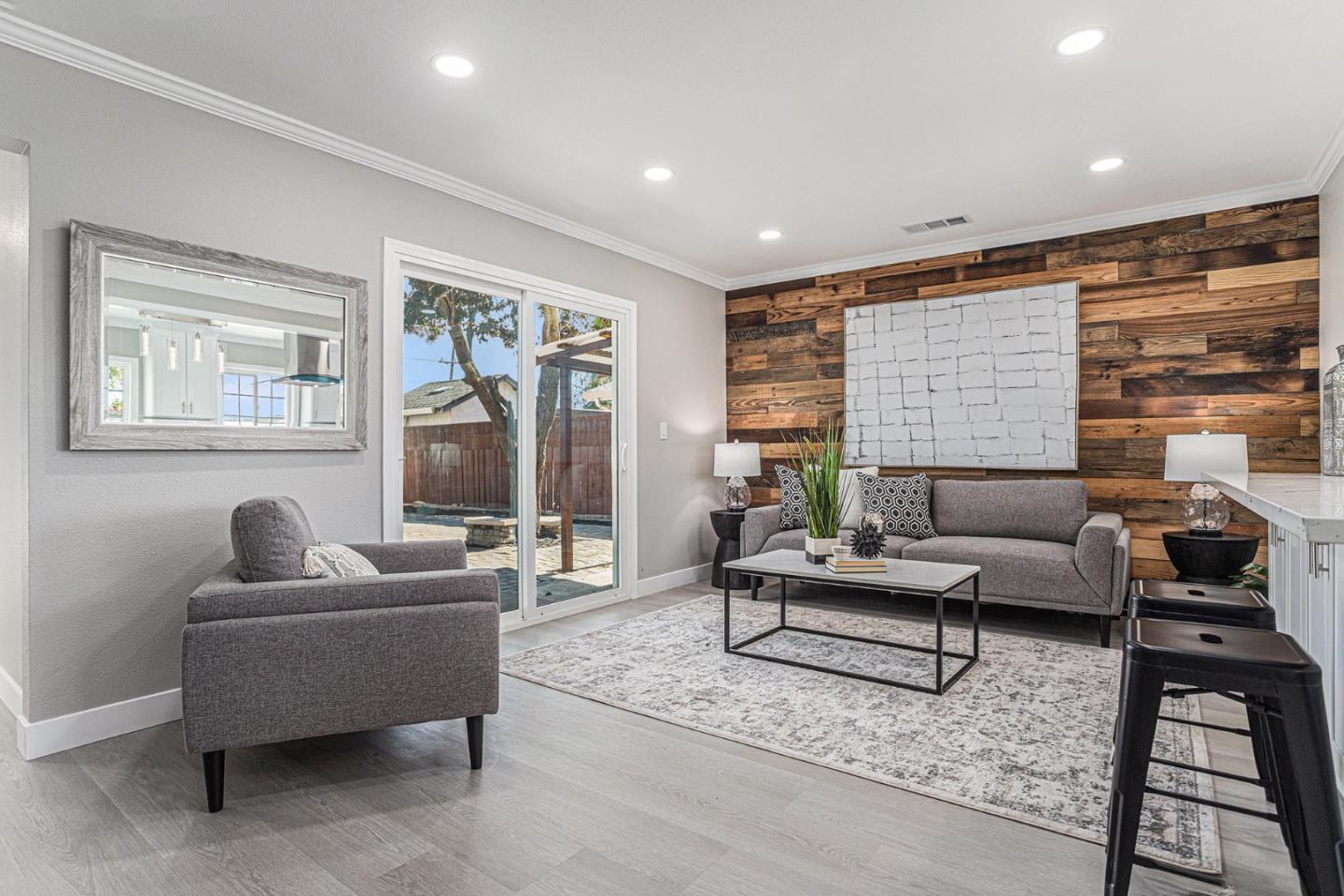Detail Gallery Image 2 of 17 For 1093 Ventura Ave, Livermore,  CA 94551 - 4 Beds | 2 Baths