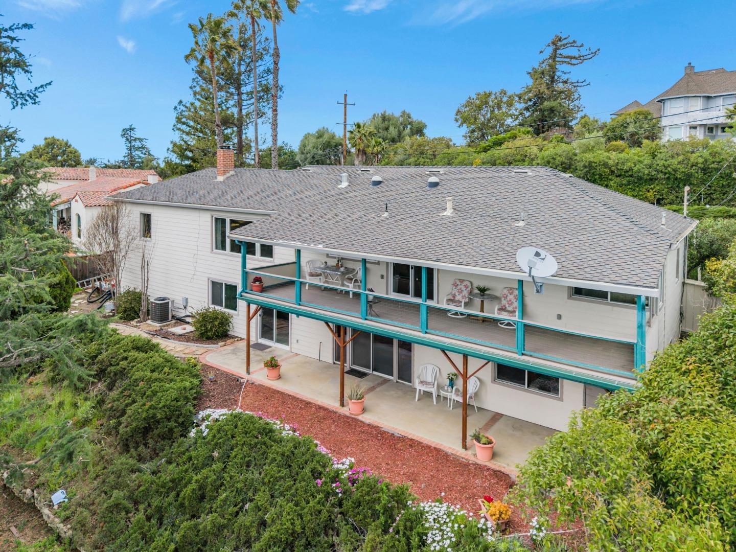 Detail Gallery Image 2 of 66 For 11020 Enchanto Vista Dr, San Jose,  CA 95127 - 4 Beds | 3 Baths