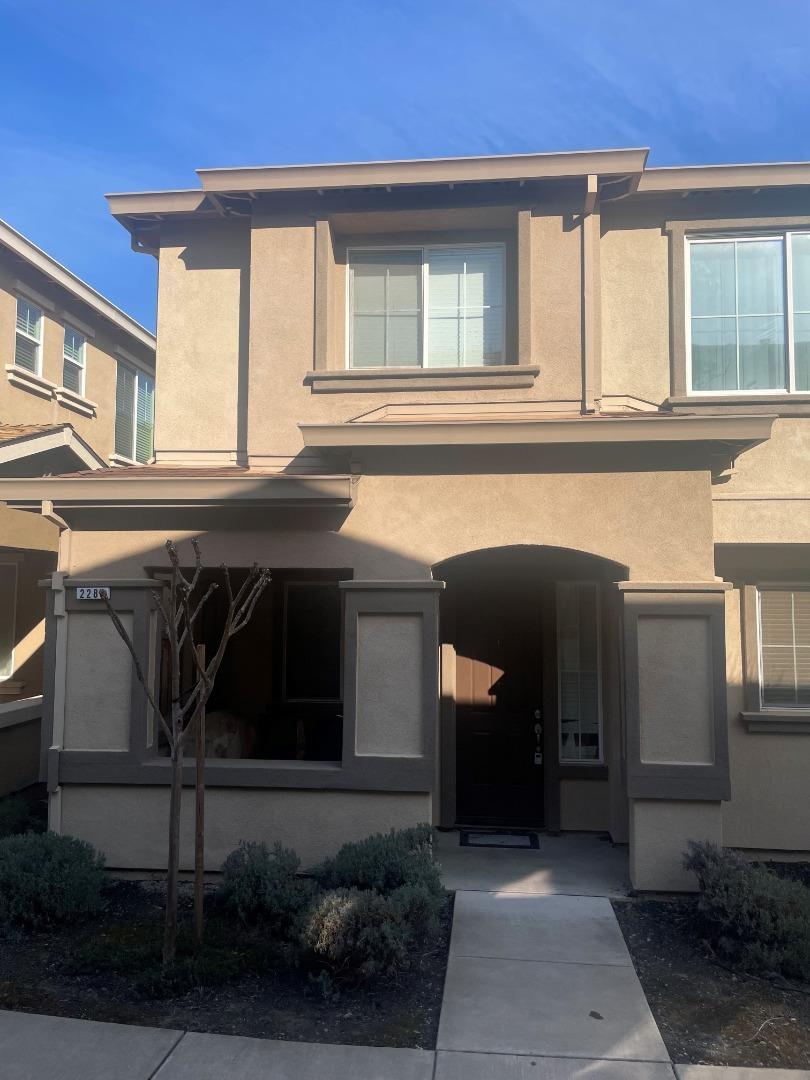 Detail Gallery Image 2 of 3 For 2289 Rutland Ct, Fairfield,  CA 94533 - 4 Beds | 2/1 Baths