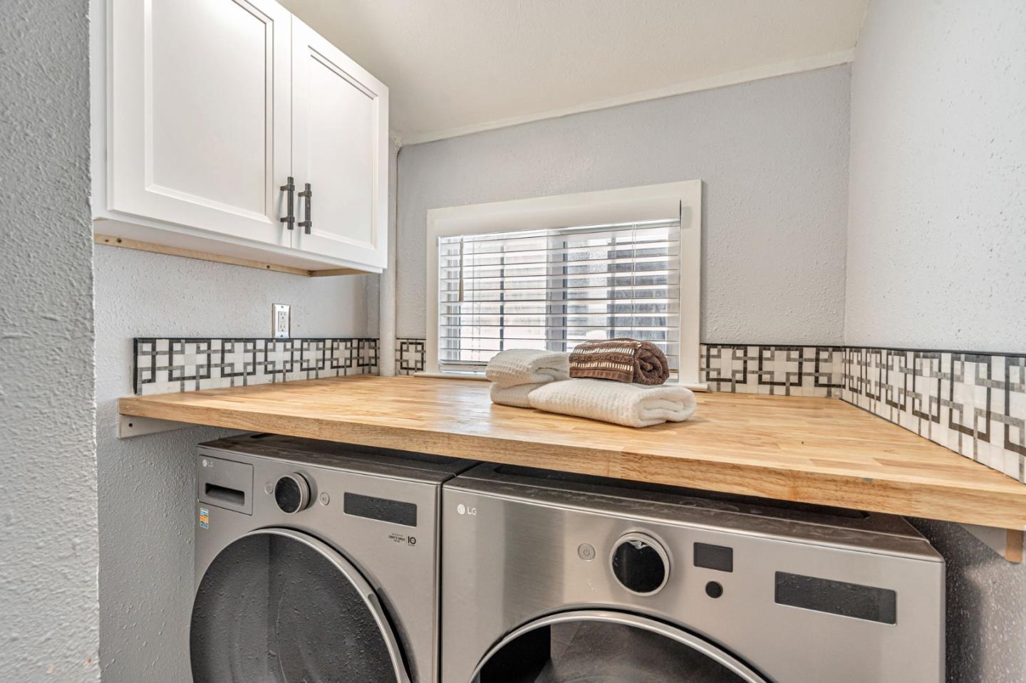 Detail Gallery Image 17 of 36 For 2825 Wallace St, Berkeley,  CA 94702 - 3 Beds | 1 Baths