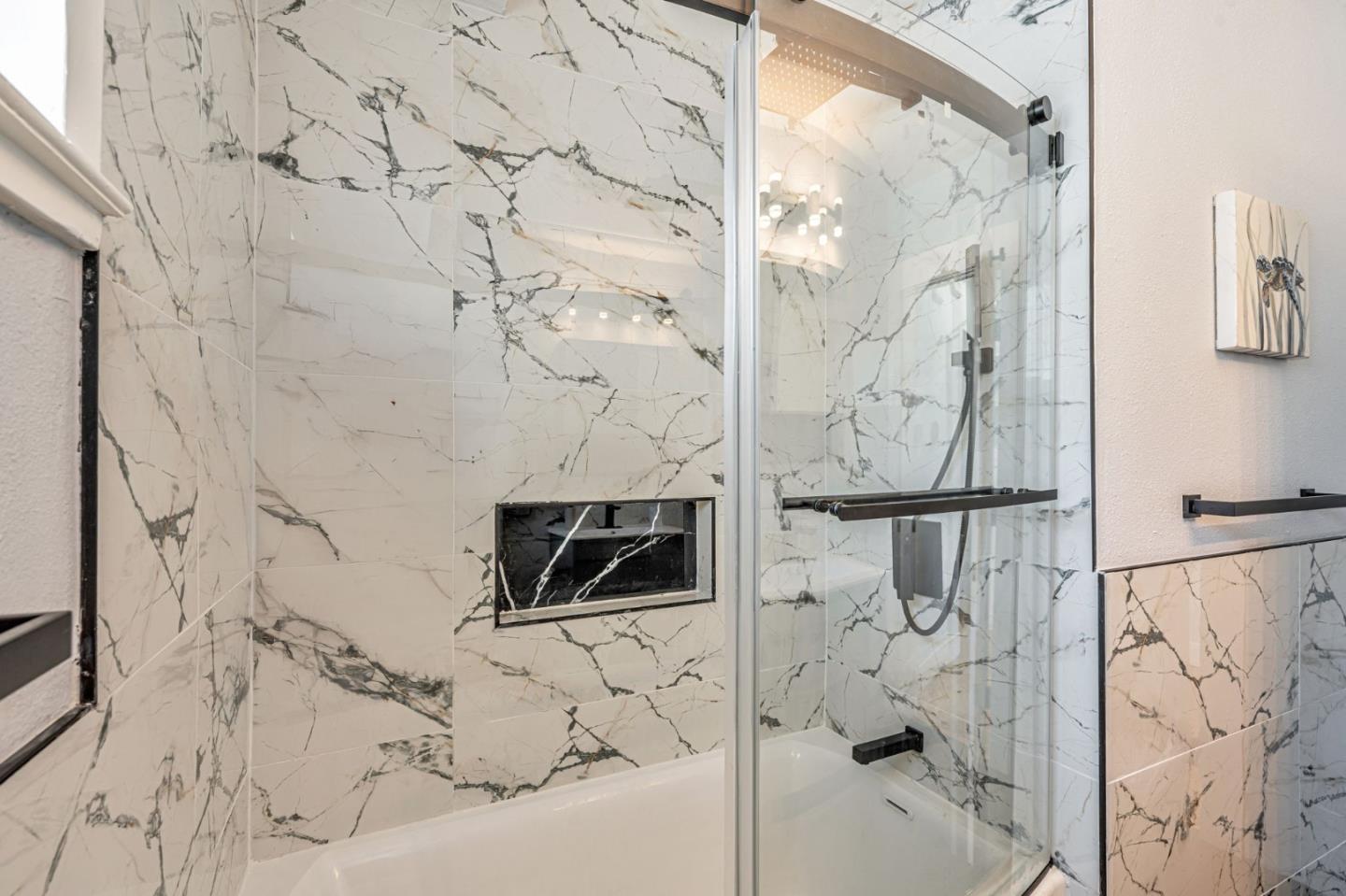 Detail Gallery Image 19 of 36 For 2825 Wallace St, Berkeley,  CA 94702 - 3 Beds | 1 Baths