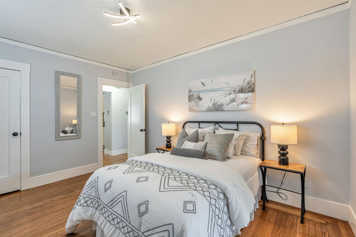Detail Gallery Image 27 of 36 For 2825 Wallace St, Berkeley,  CA 94702 - 3 Beds | 1 Baths