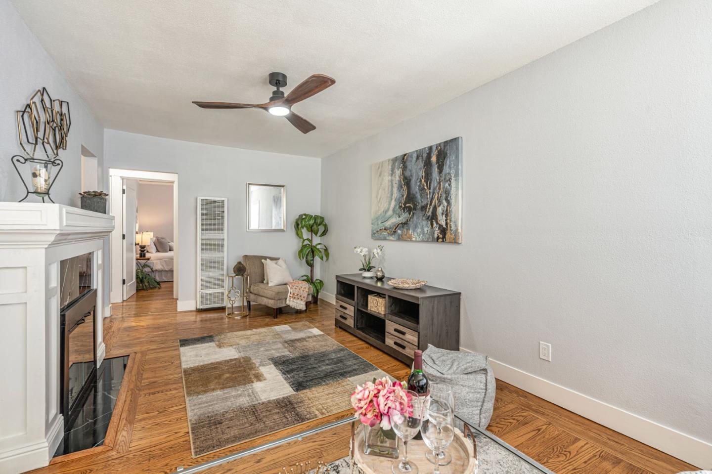 Detail Gallery Image 8 of 36 For 2825 Wallace St, Berkeley,  CA 94702 - 3 Beds | 1 Baths