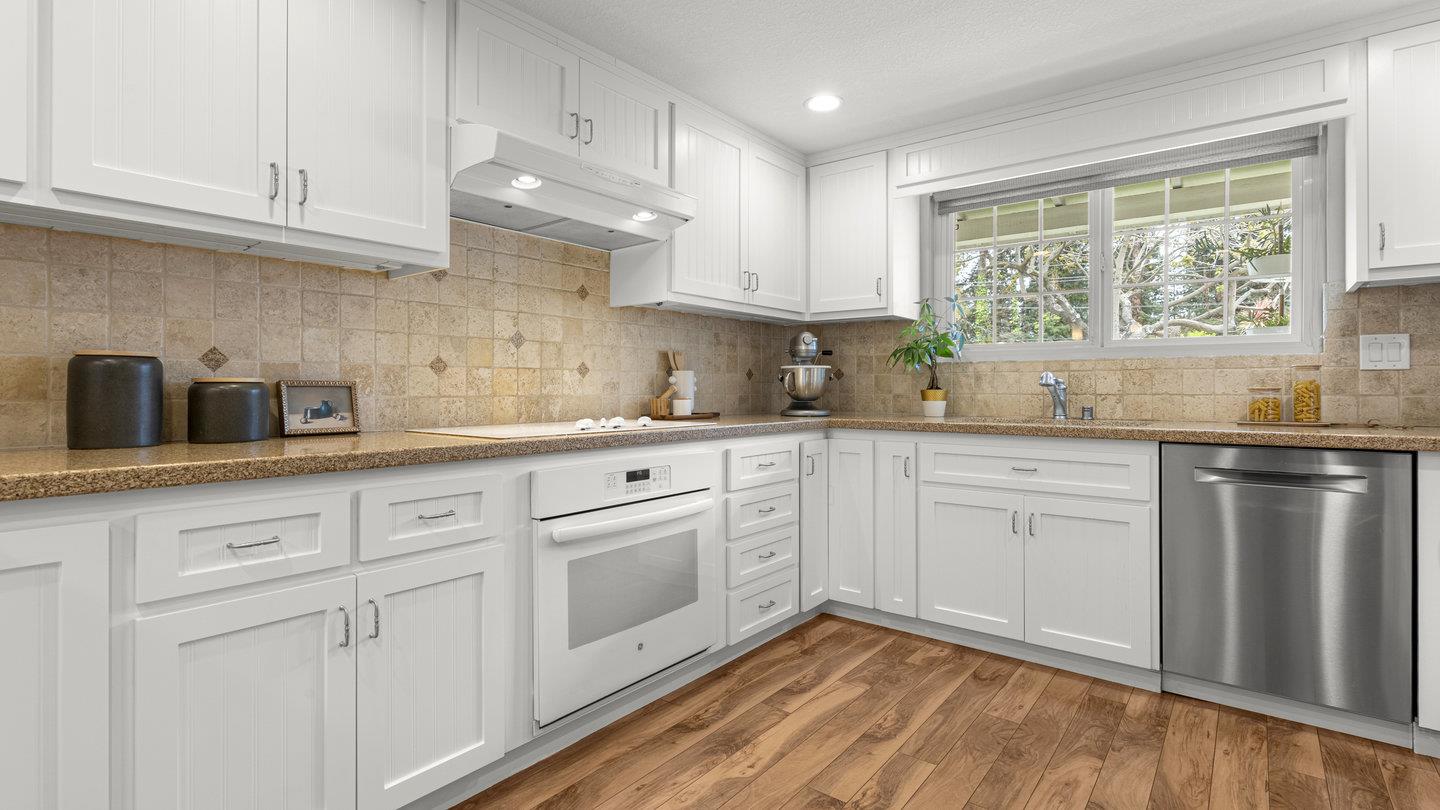 Detail Gallery Image 11 of 41 For 1039 Almarida Dr, Campbell,  CA 95128 - 4 Beds | 2 Baths
