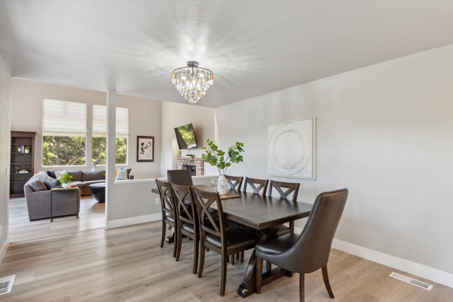 Detail Gallery Image 11 of 77 For 26045 Toro Rd, Salinas,  CA 93908 - 4 Beds | 2 Baths