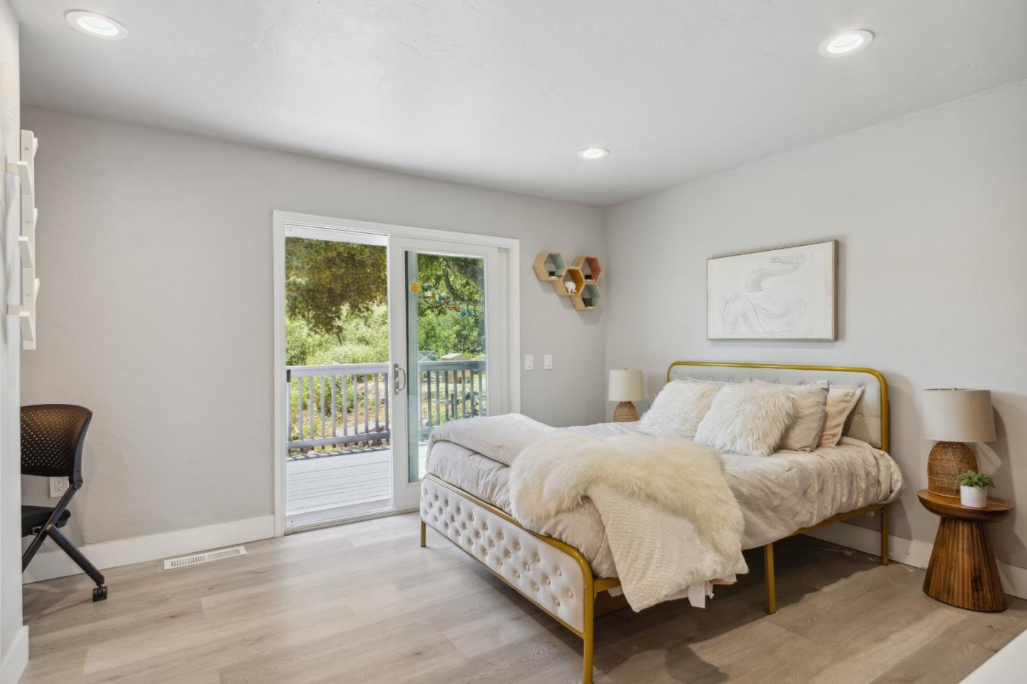 Detail Gallery Image 26 of 77 For 26045 Toro Rd, Salinas,  CA 93908 - 4 Beds | 2 Baths