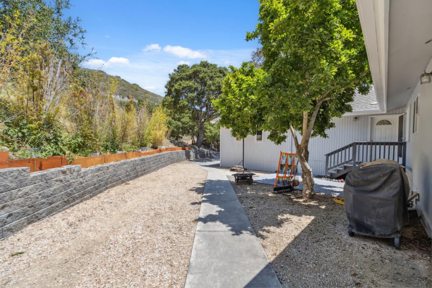 Detail Gallery Image 52 of 77 For 26045 Toro Rd, Salinas,  CA 93908 - 4 Beds | 2 Baths