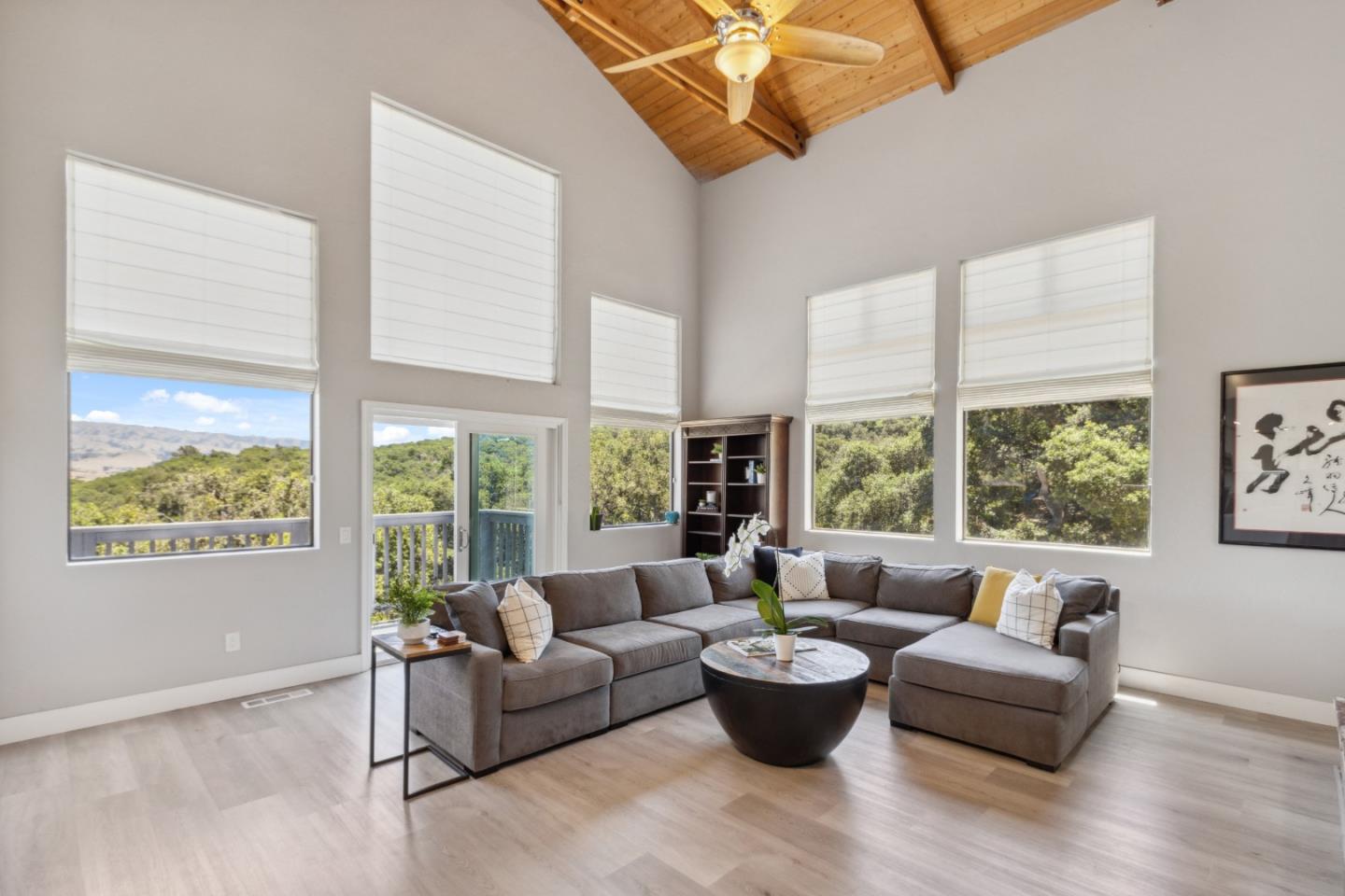 Detail Gallery Image 6 of 77 For 26045 Toro Rd, Salinas,  CA 93908 - 4 Beds | 2 Baths