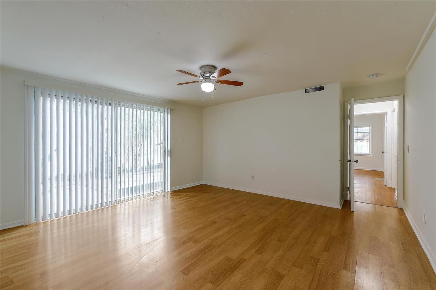 Detail Gallery Image 18 of 28 For 4298 Vineland Ave, North Hollywood,  CA 91602 - 3 Beds | 1 Baths