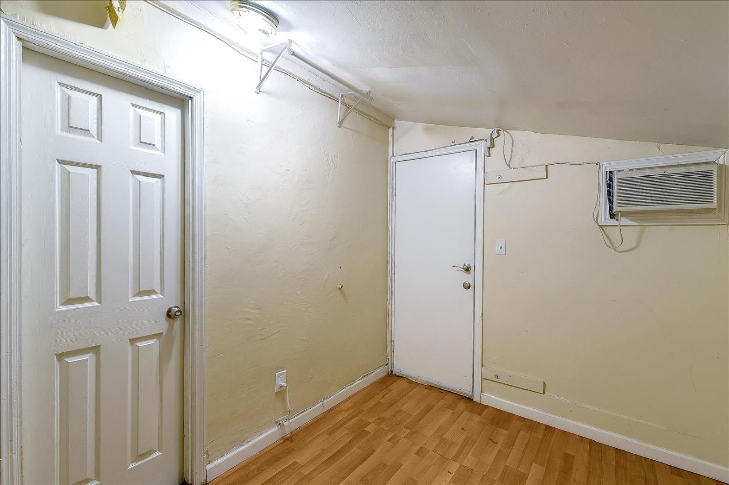 Detail Gallery Image 26 of 28 For 4298 Vineland Ave, North Hollywood,  CA 91602 - 3 Beds | 1 Baths