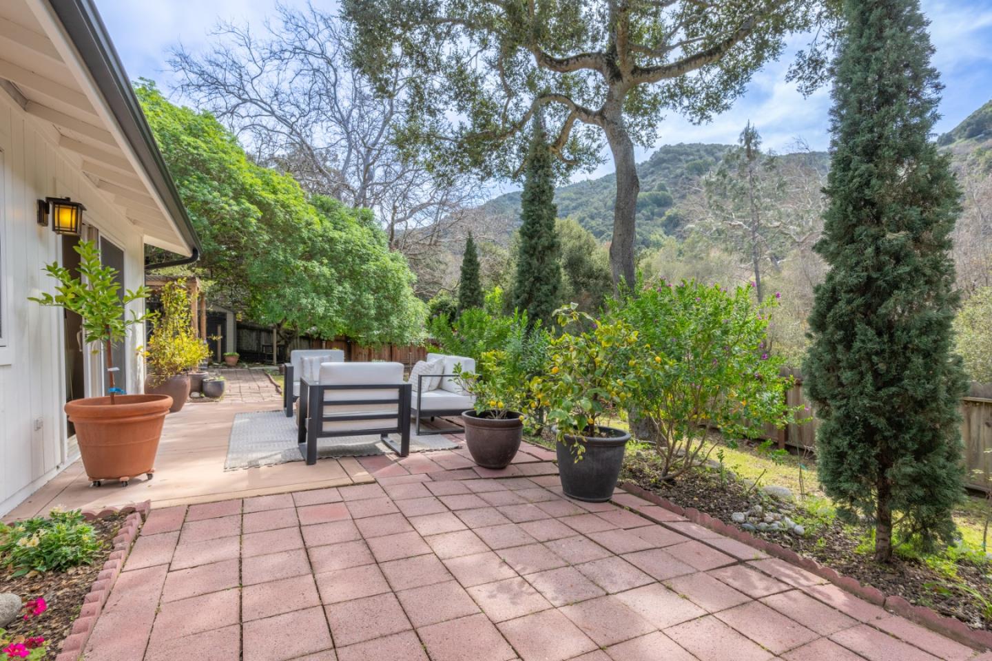 Detail Gallery Image 15 of 29 For 23 Paso Hondo, Carmel Valley,  CA 93924 - 2 Beds | 2 Baths