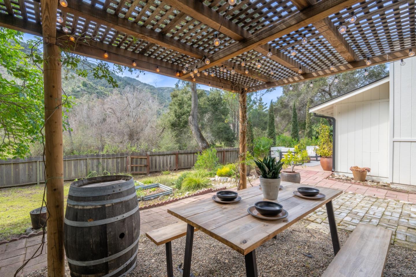 Detail Gallery Image 16 of 29 For 23 Paso Hondo, Carmel Valley,  CA 93924 - 2 Beds | 2 Baths