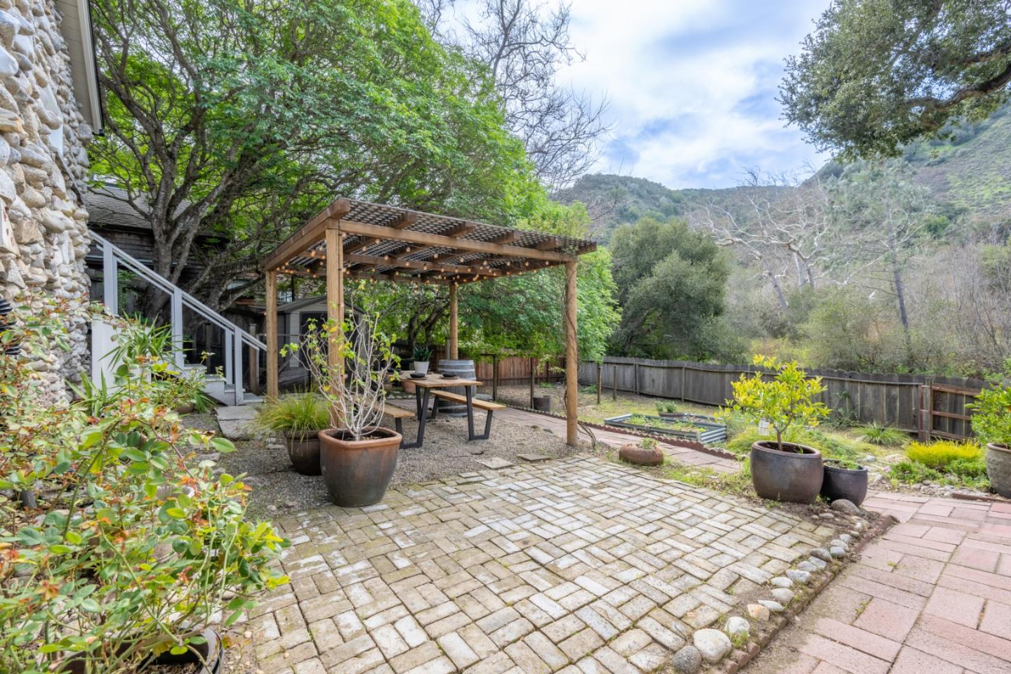 Detail Gallery Image 17 of 29 For 23 Paso Hondo, Carmel Valley,  CA 93924 - 2 Beds | 2 Baths