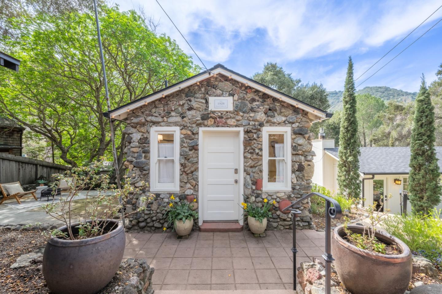 Detail Gallery Image 19 of 29 For 23 Paso Hondo, Carmel Valley,  CA 93924 - 2 Beds | 2 Baths