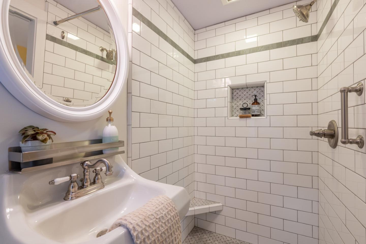 Detail Gallery Image 22 of 29 For 23 Paso Hondo, Carmel Valley,  CA 93924 - 2 Beds | 2 Baths